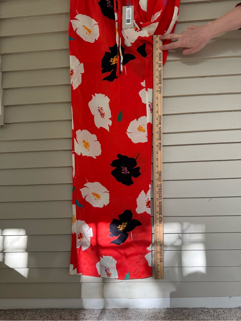 Tucker Red Floral Wide Leg Silk Pants - Picture 16 of 16